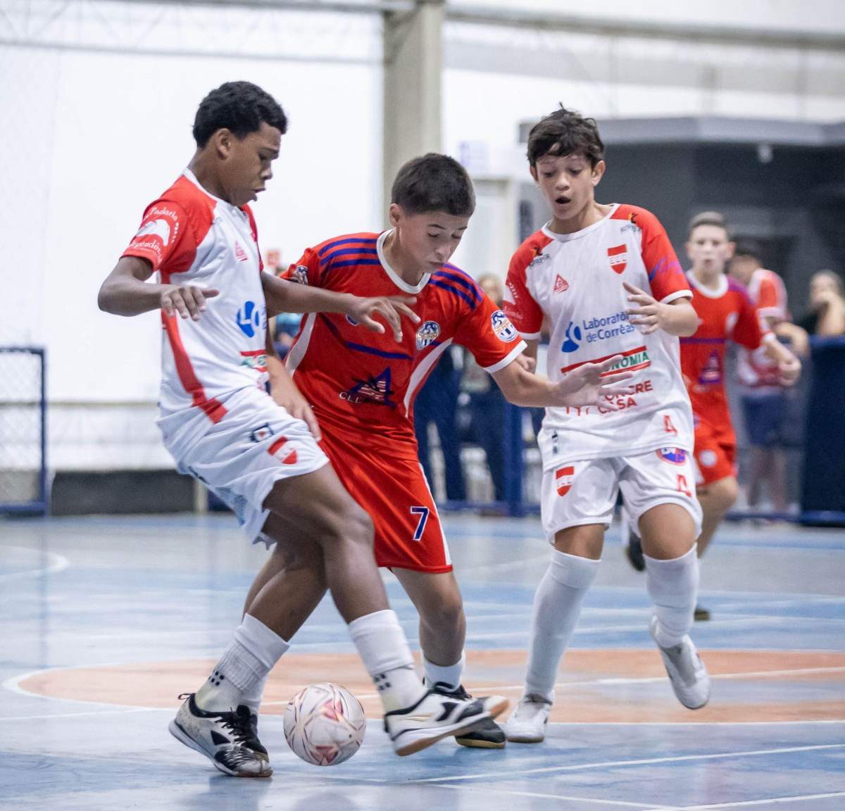 Jogos do fim de semana so decisivos para a classificao para a prxima fase do Campeonato Municipal de Futsal SUB-9, SUB-11, SUB-13 e SUB-15